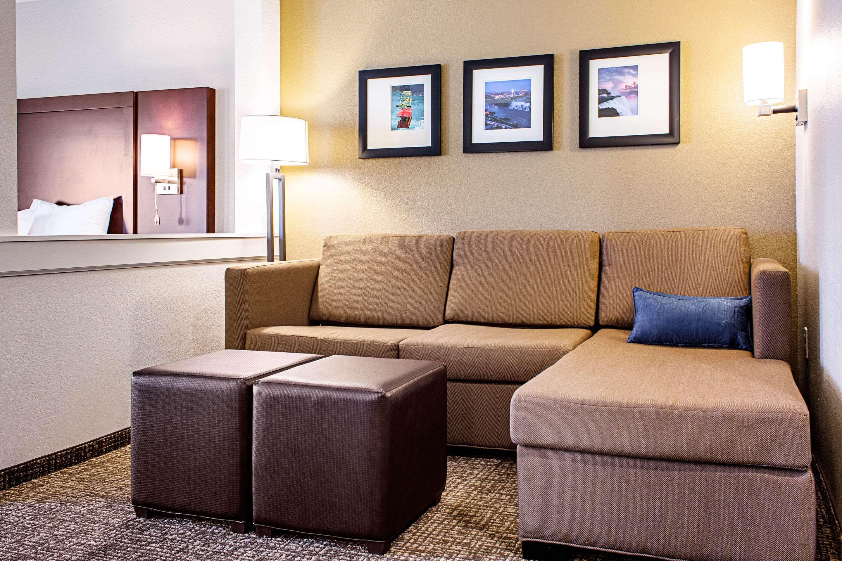 Comfort Inn & Suites Niagara Falls Blvd Usa Exterior foto